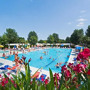 Kemping Happy Camp Mobile Homes In Butterfly Village, Peschiera del Garda