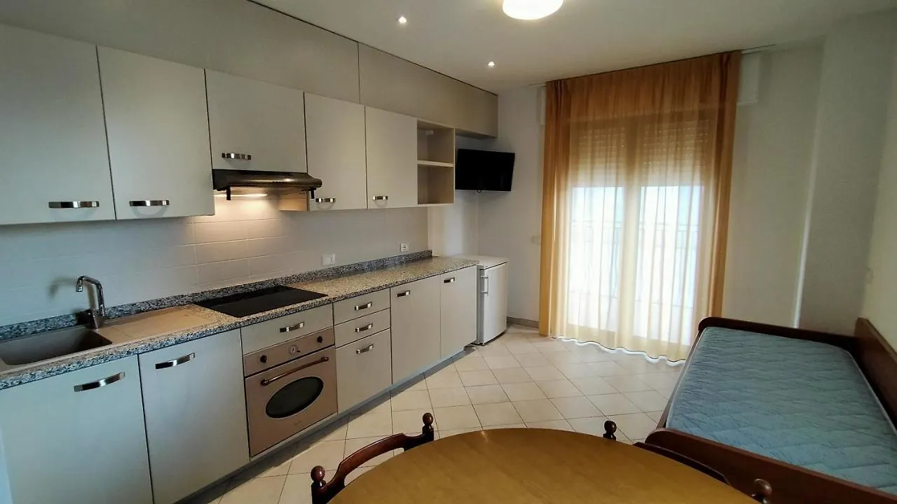 Residence Alla Rotonda Lido di Jesolo 0*,  Italy